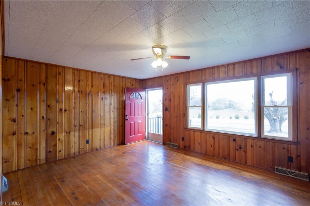 1065 Dallas King Road Westfield, NC 27053 - Photo 6 of 46