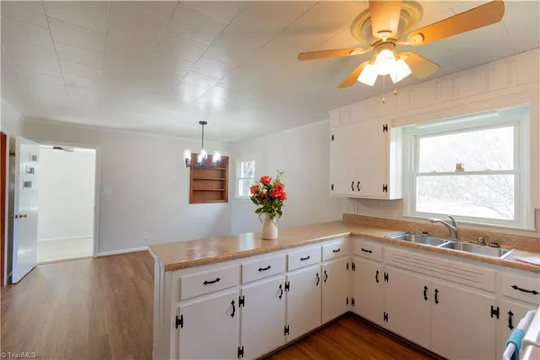 $279,900 | 1065 Dallas King Road, Westfield, NC 27053