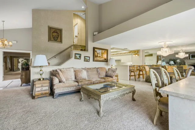 $699,000 | 30 Kavenish Drive, Rancho Mirage, CA 92270