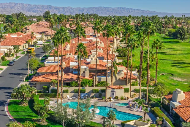 $699,000 | 30 Kavenish Drive, Rancho Mirage, CA 92270