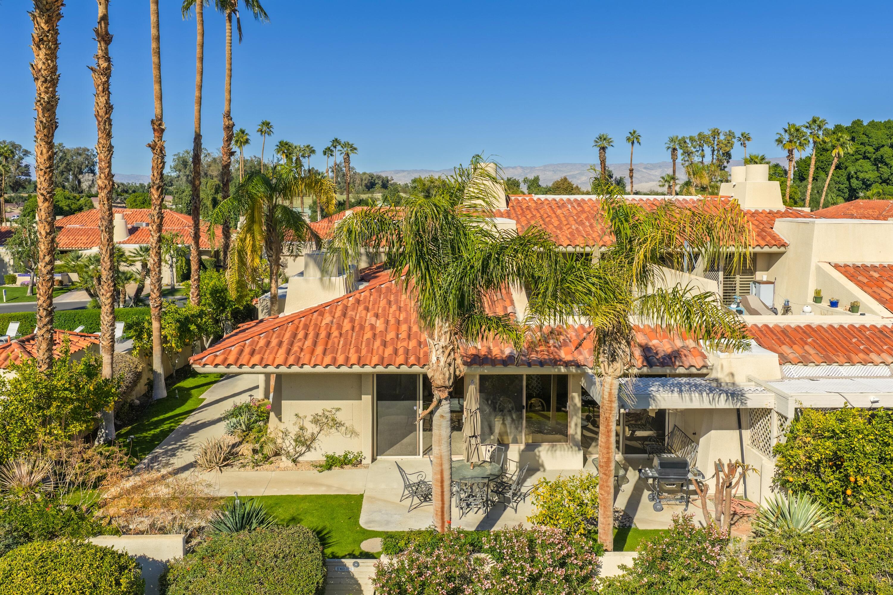 30 Kavenish Drive Rancho Mirage, CA 92270 - Photo 7 of 54 Photo-10