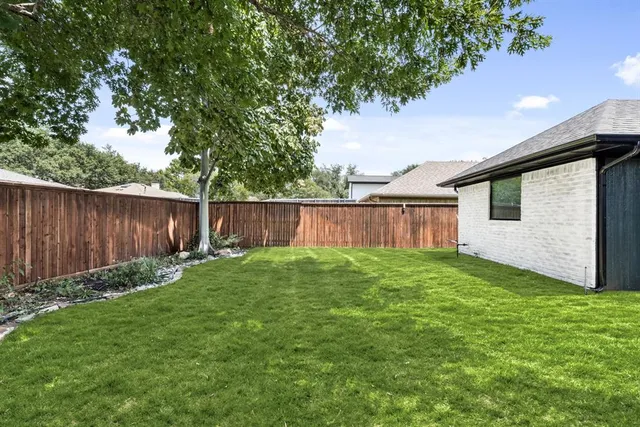 $949,900 | 1112 Chesterton Drive, Richardson, TX 75080