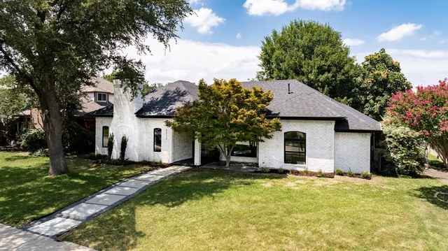$949,900 | 1112 Chesterton Drive, Richardson, TX 75080