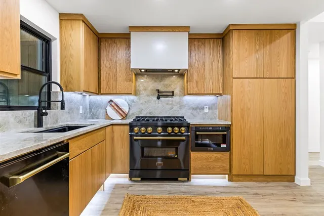 $949,900 | 1112 Chesterton Drive, Richardson, TX 75080