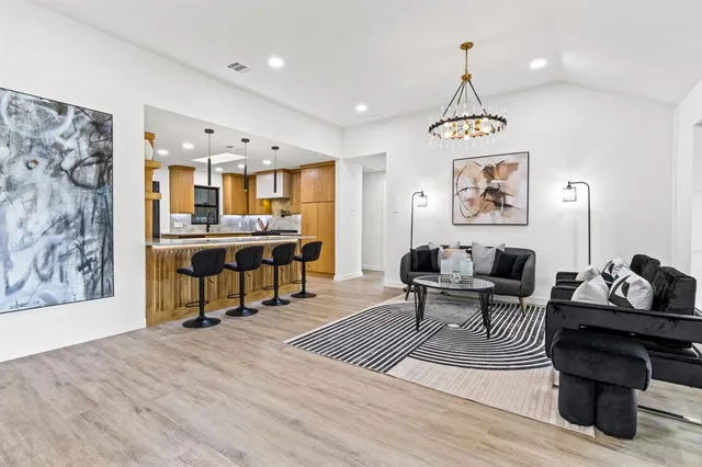 $949,900 | 1112 Chesterton Drive, Richardson, TX 75080