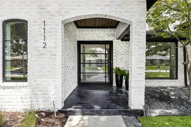 $949,900 | 1112 Chesterton Drive, Richardson, TX 75080