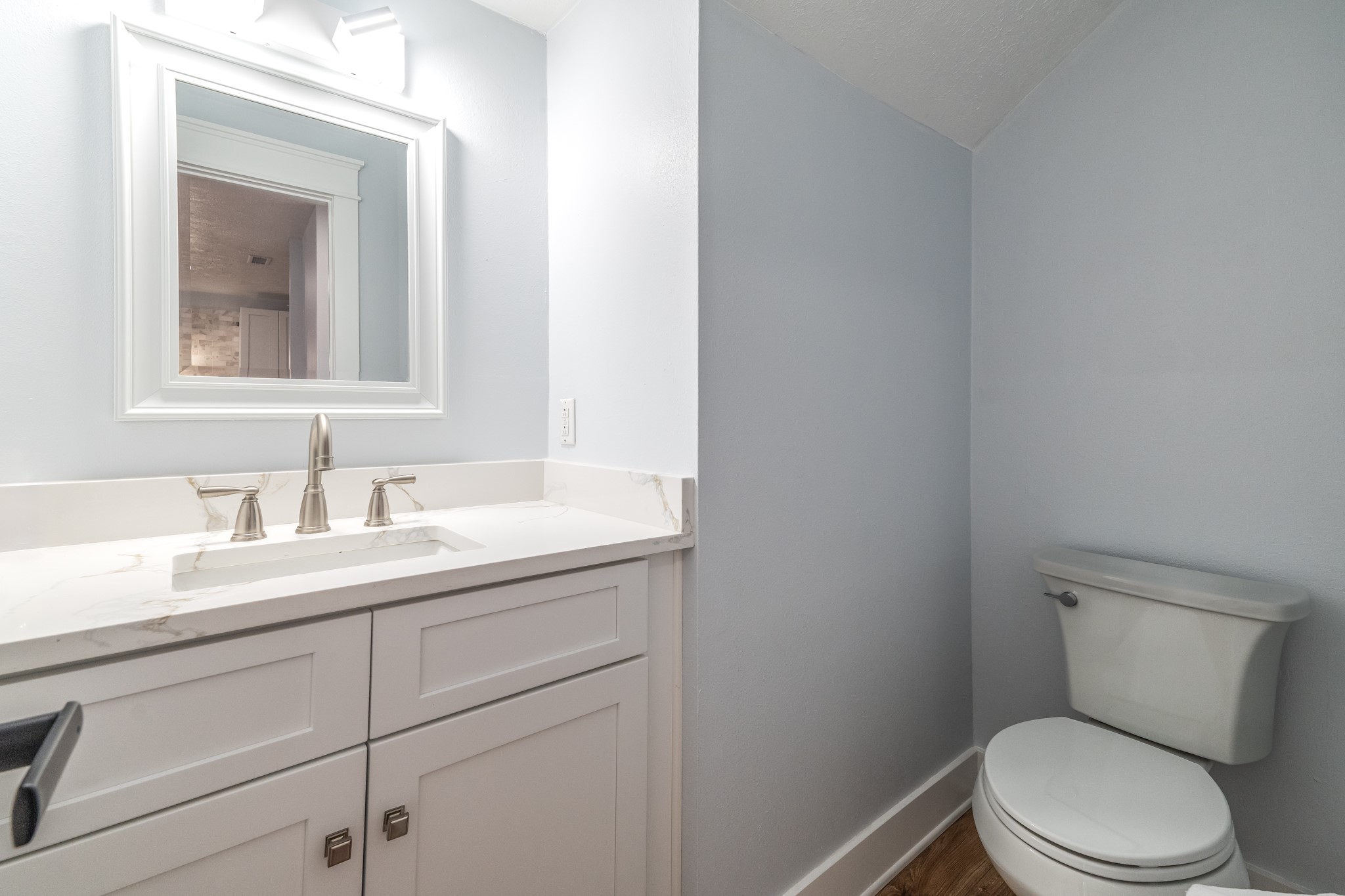 3939 Knollcrest Drive Montgomery, TX 77356 - Photo 5 of 12 Half Bath down