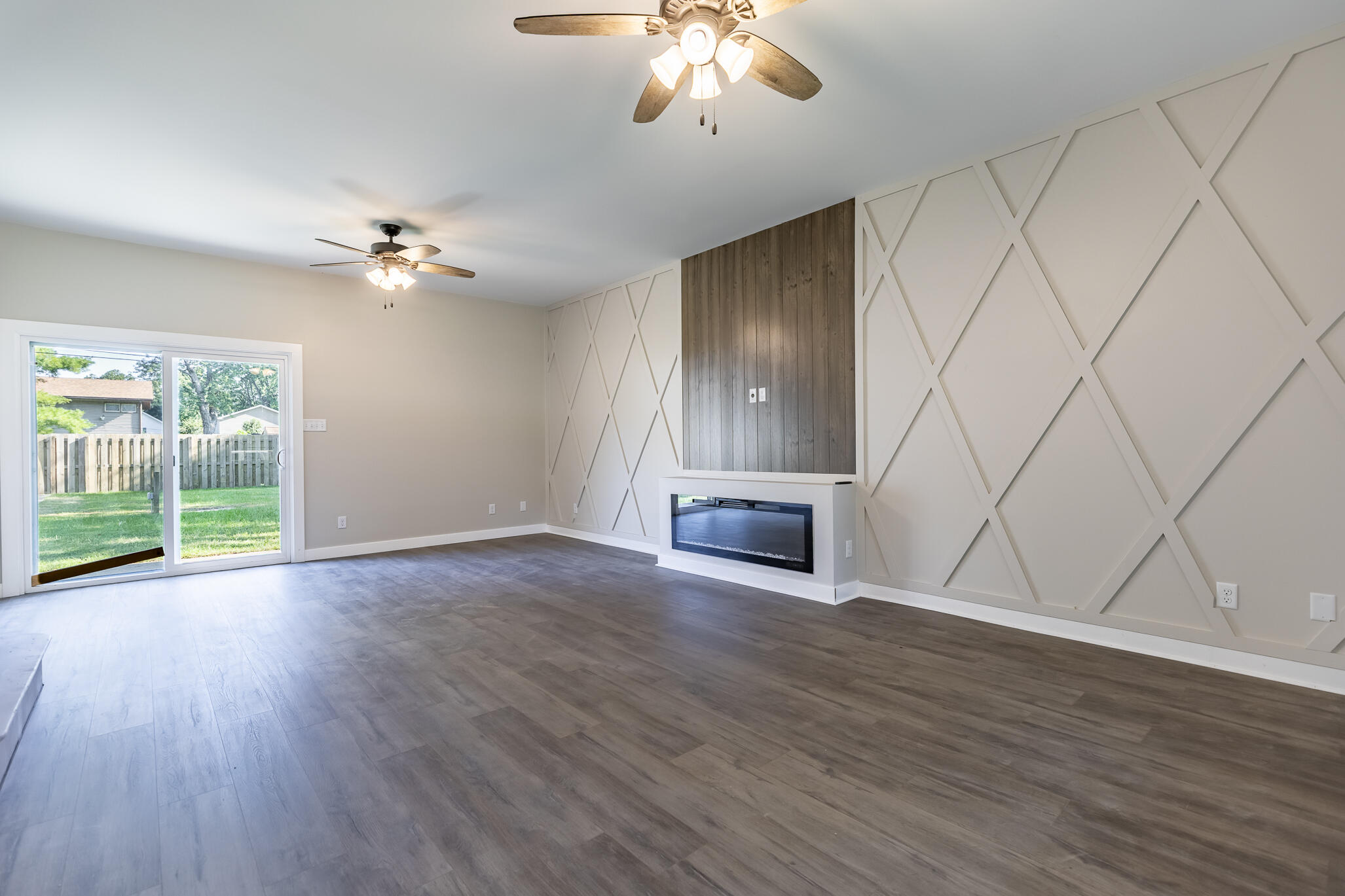 327 Indiana Street Porter, IN 46304 - Photo 13 of 33 2054x1369