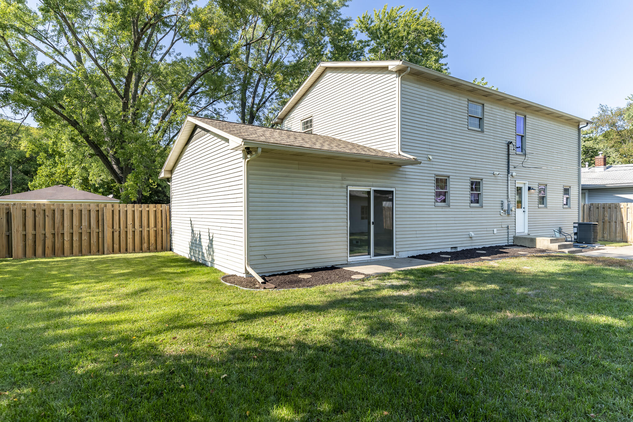327 Indiana Street Porter, IN 46304 - Photo 29 of 33 2054x1369