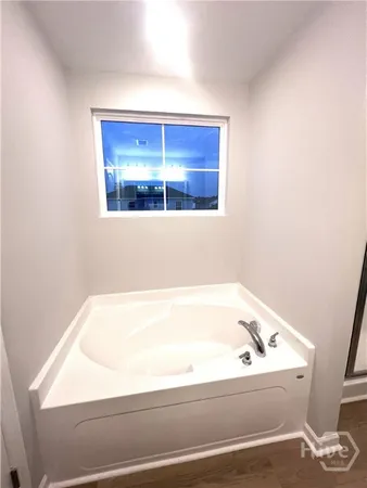 $2,700 | 45 Flagler Drive, Savannah, GA 31419