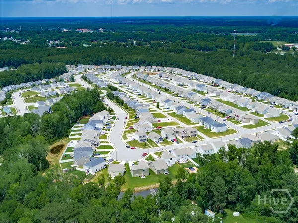 $2,700 | 45 Flagler Drive, Savannah, GA 31419