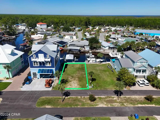 $550,000 | 933 Lighthouse Lagoon Court, Panama City Beach, FL 32407