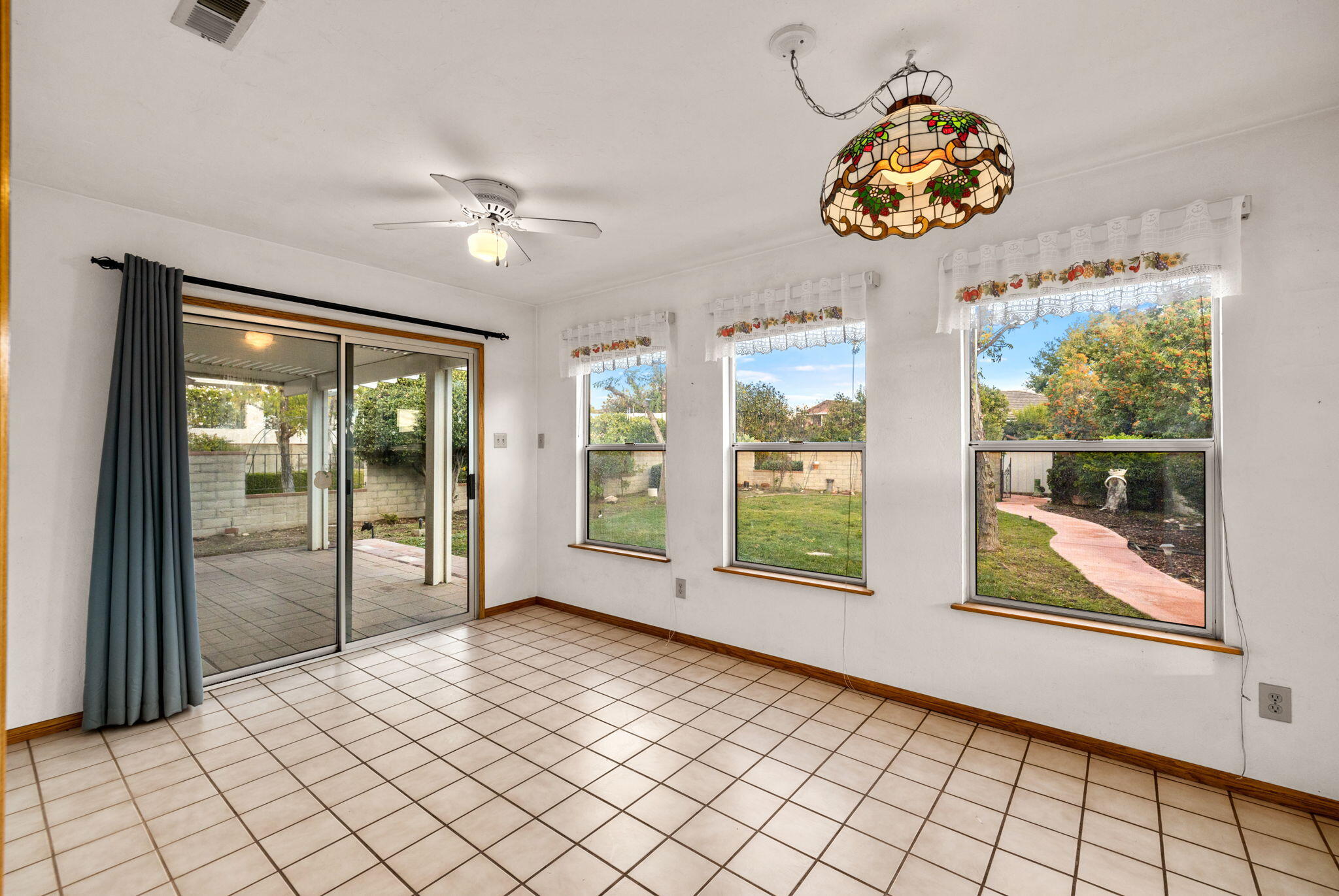 2428 Highland Road Upland, CA 91784 - Photo 20 of 45 a view of an empty room and a window