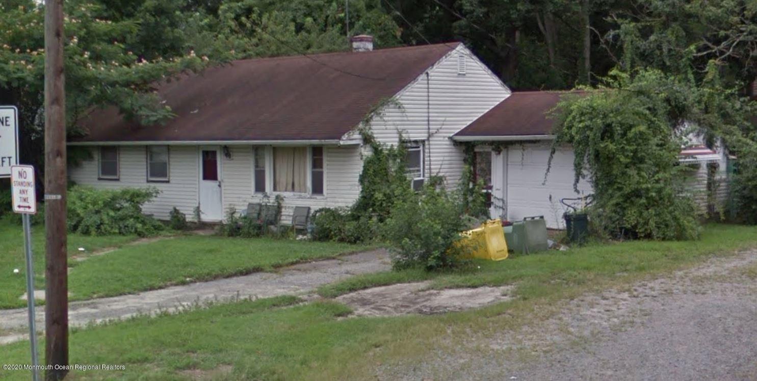 406 East County Line Road Lakewood, NJ 08701 - Photo 1 of 1 406 W. County Line - Front