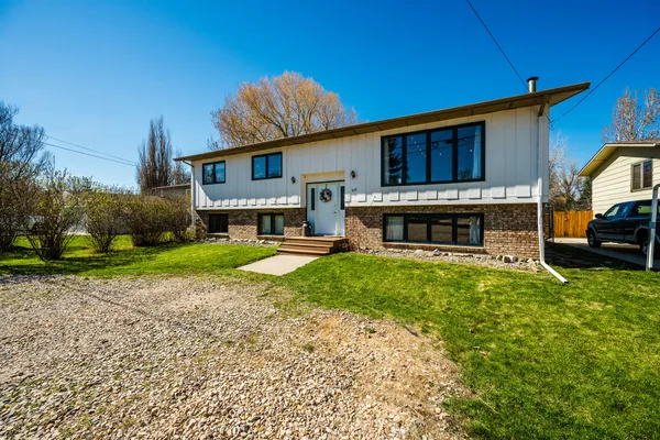 $474,900 | 929 Leopard Street, Sheridan, WY 82801