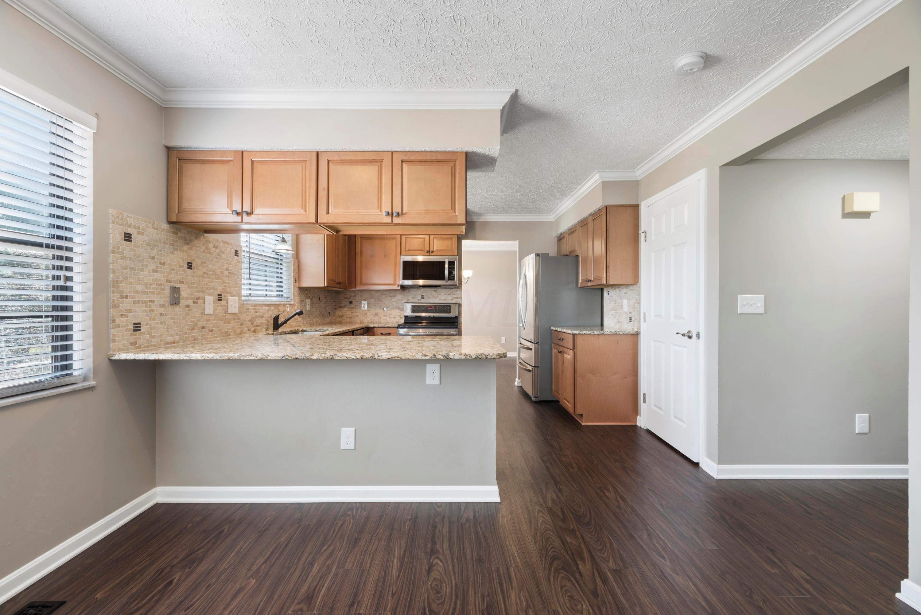 5200 Dexter Falls Road Columbus, OH 43221 - Photo 11 of 42