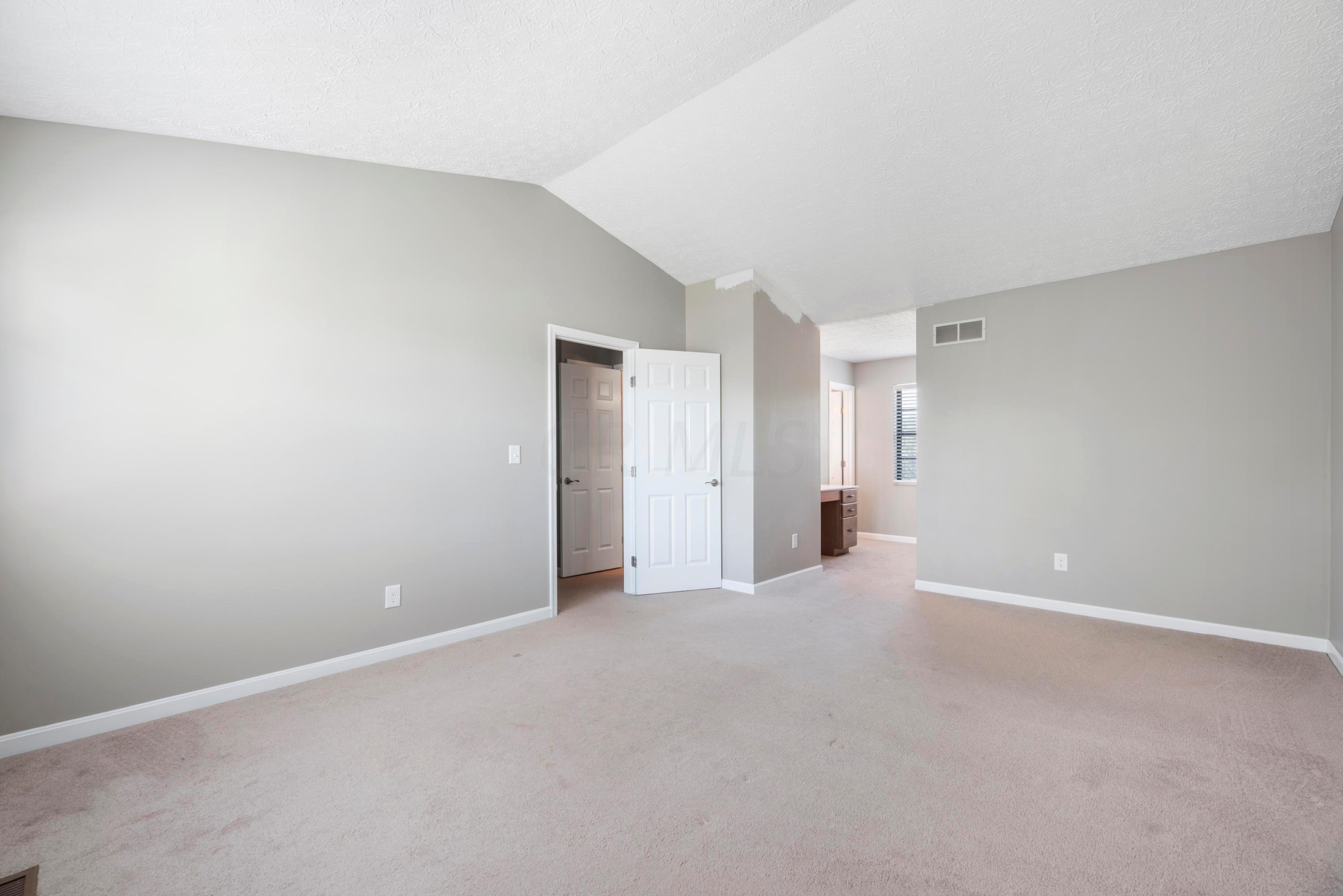 5200 Dexter Falls Road Columbus, OH 43221 - Photo 18 of 42