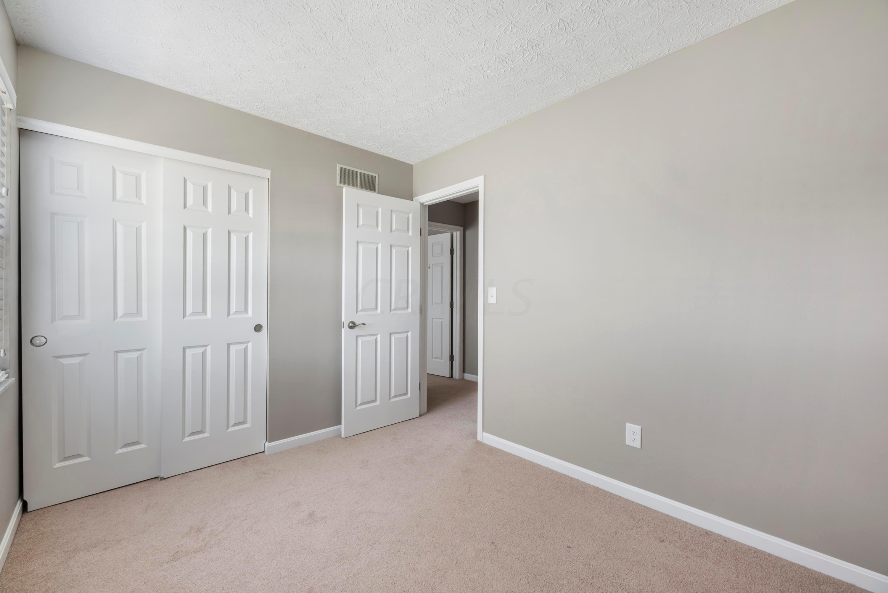 5200 Dexter Falls Road Columbus, OH 43221 - Photo 25 of 42