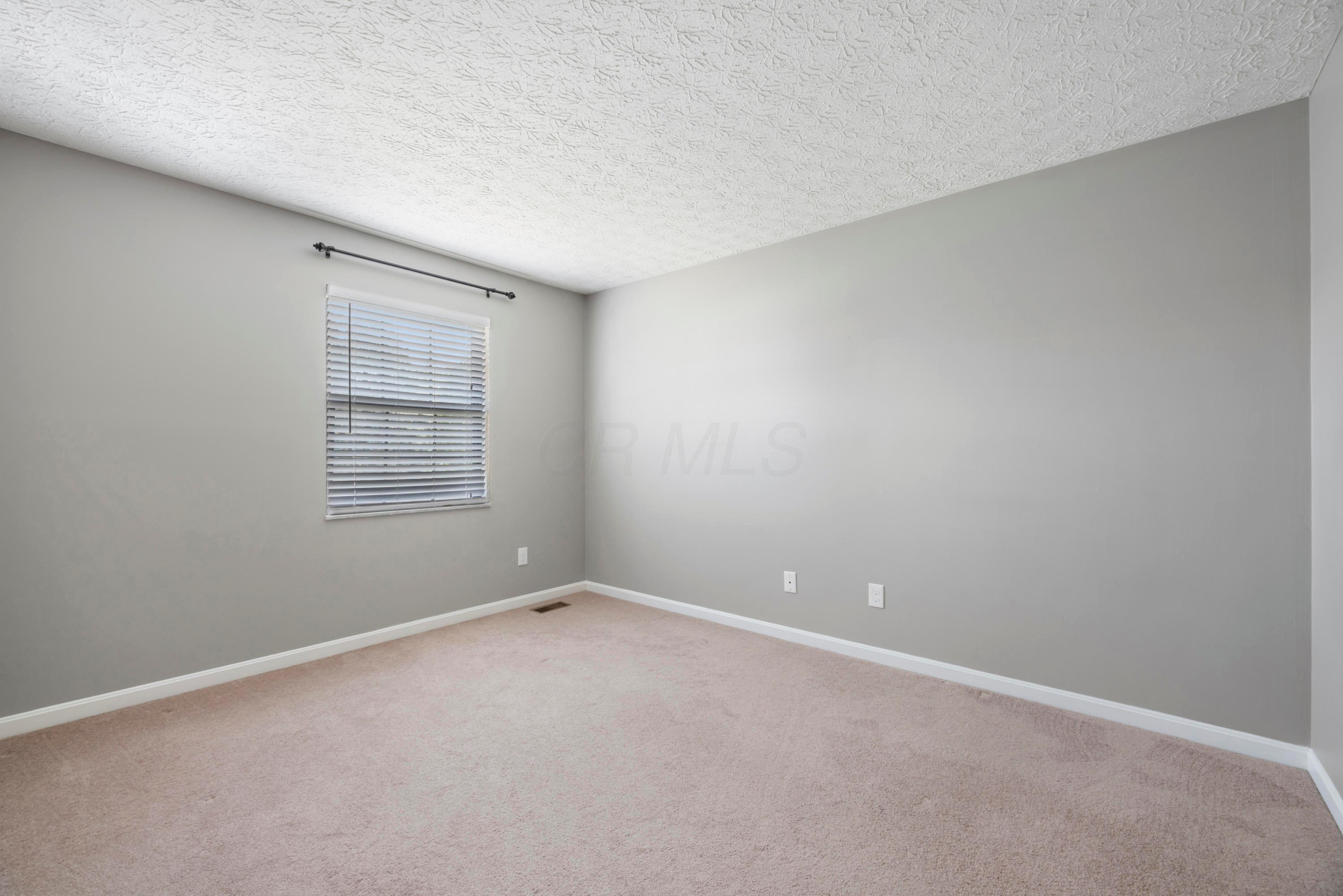 5200 Dexter Falls Road Columbus, OH 43221 - Photo 30 of 42