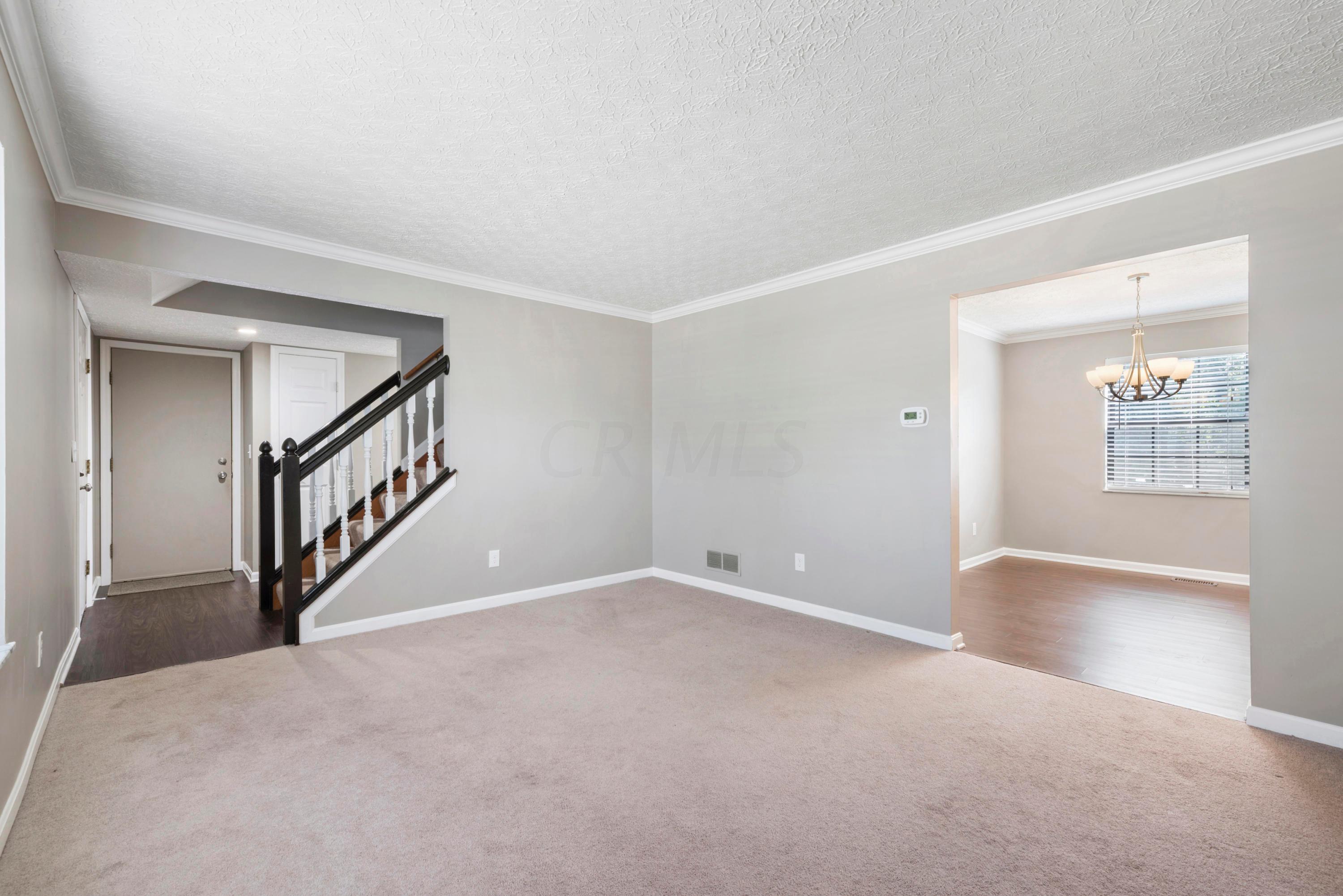 5200 Dexter Falls Road Columbus, OH 43221 - Photo 3 of 42