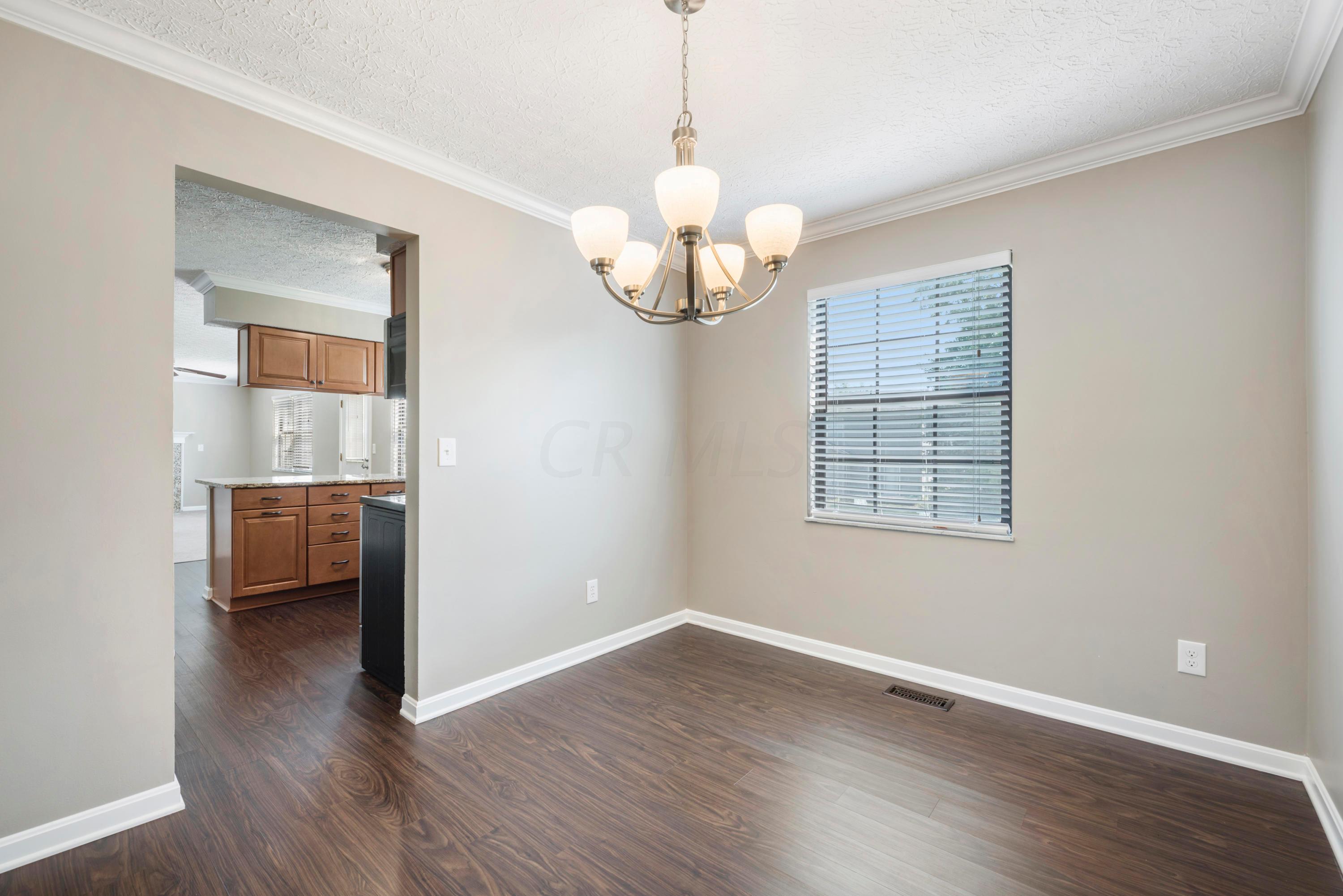 5200 Dexter Falls Road Columbus, OH 43221 - Photo 5 of 42