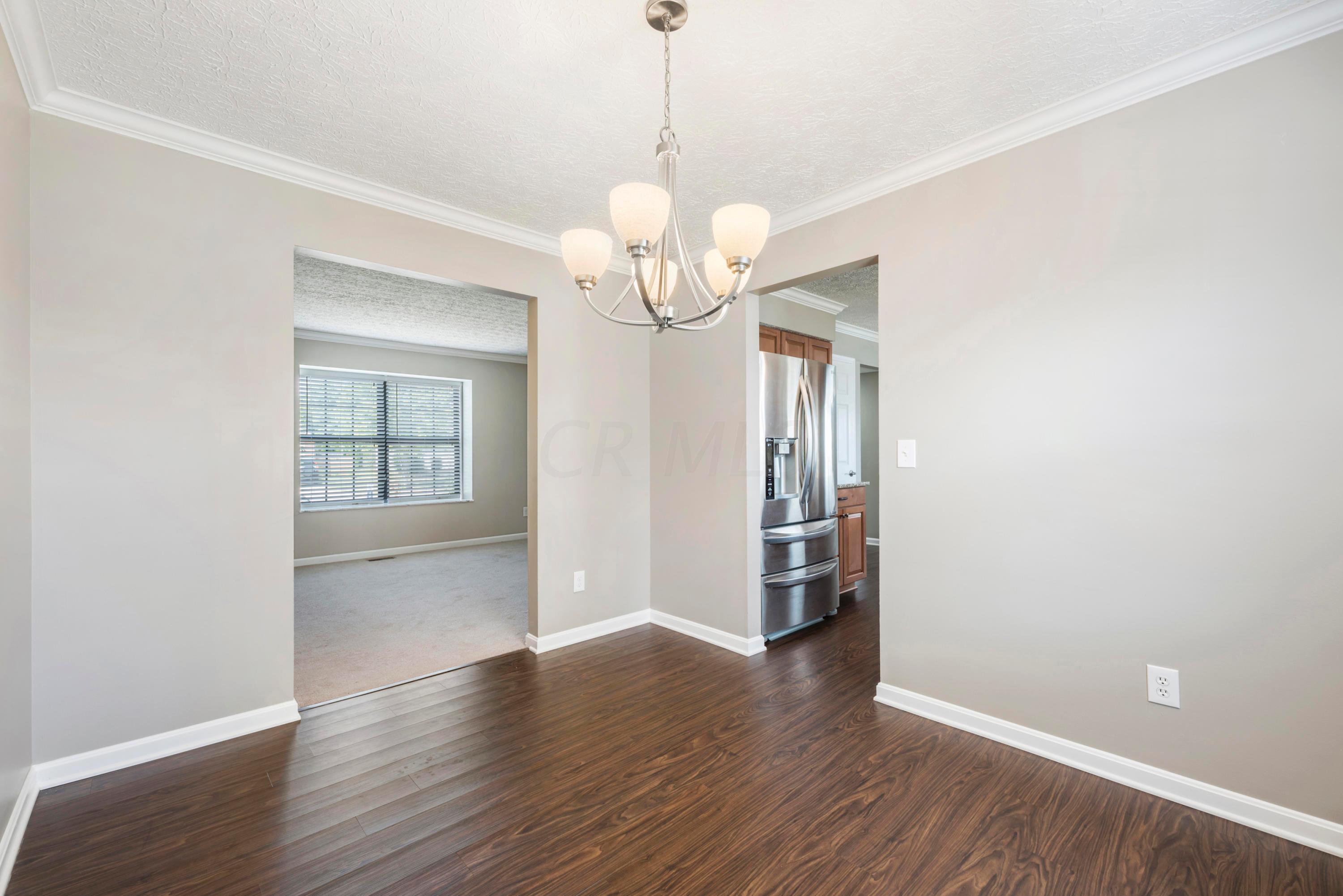 5200 Dexter Falls Road Columbus, OH 43221 - Photo 6 of 42