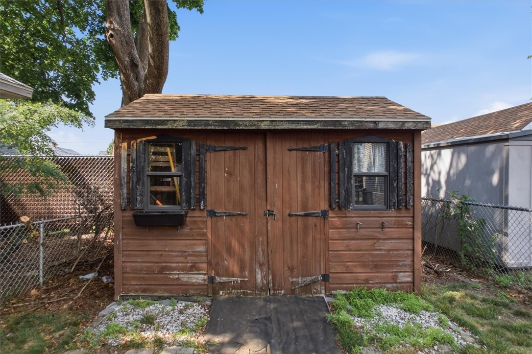 44 Warwick Road Pawtucket, RI 02861 - Photo 36 of 50