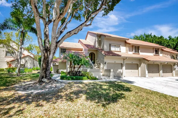 $329,000 | 5731 Coach House Circle, Unit A, Boca Raton, FL 33486