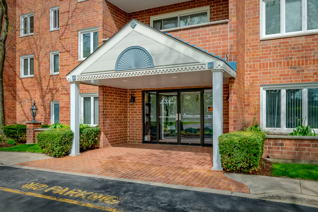 6530 West Irving Park Road, Unit 408 Chicago, IL 60634 - Photo 2 of 27