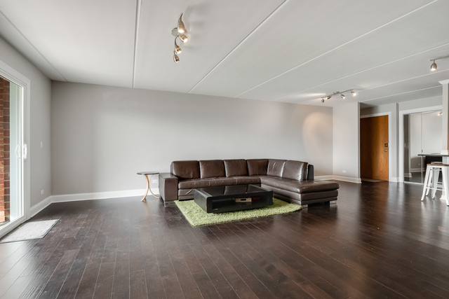 6530 West Irving Park Road, Unit 408 Chicago, IL 60634 - Photo 12 of 27