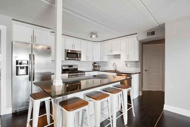 6530 West Irving Park Road, Unit 408 Chicago, IL 60634 - Photo 8 of 27