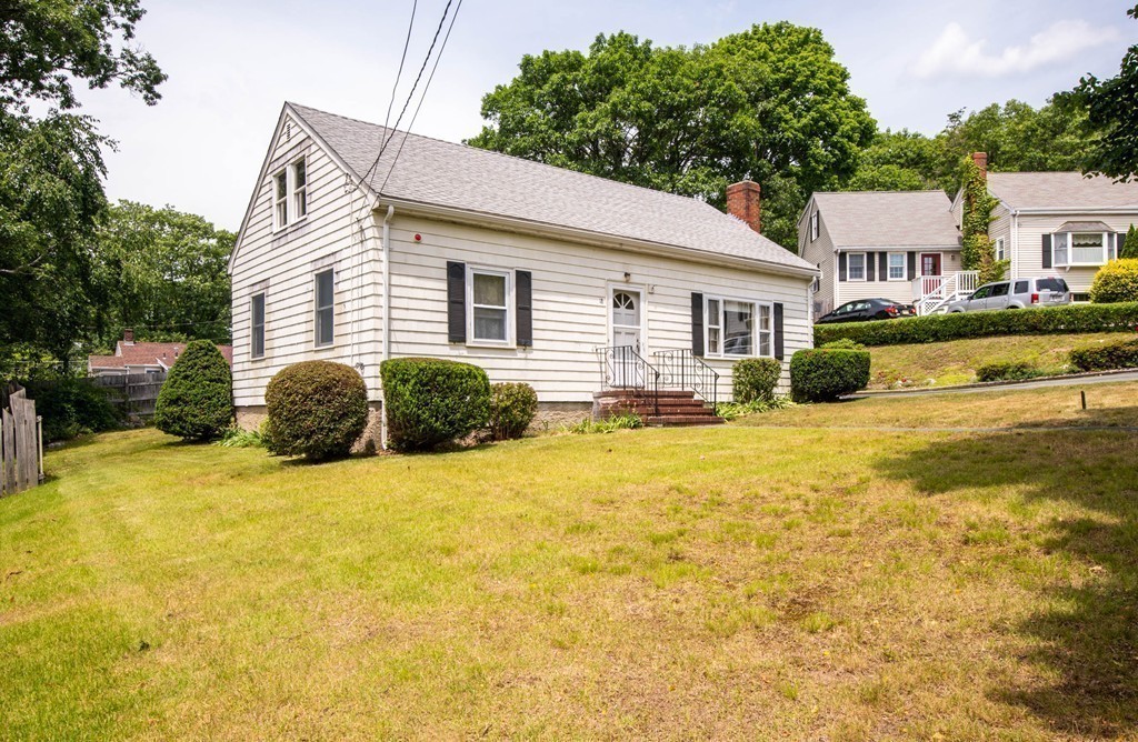 18 Stangus Road Lynn, MA 01905 - Photo 1 of 28 Gallery Image 1