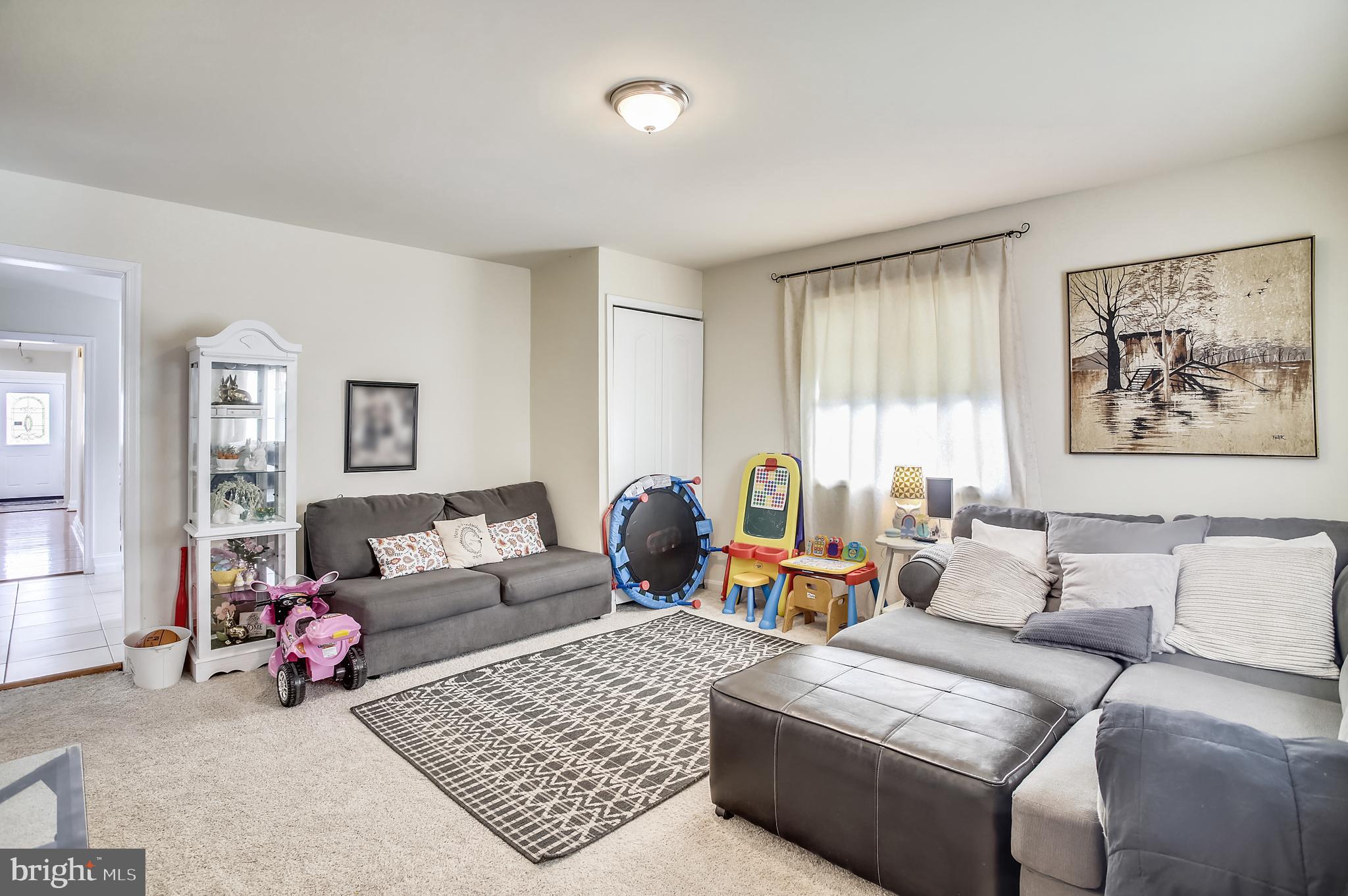 5915 Belle Grove Road Baltimore, MD 21225 - Photo 14 of 40 Family Room