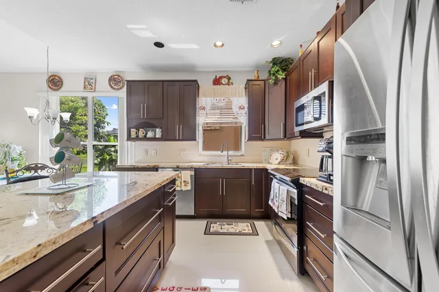 $995,000 | 21196 VÃa Ventura, Boca Raton, FL 33433