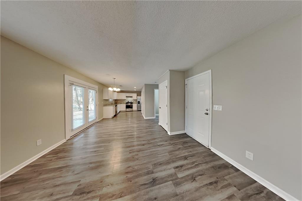 573 Grandview Circle Powder Springs, GA 30127 - Photo 2 of 21