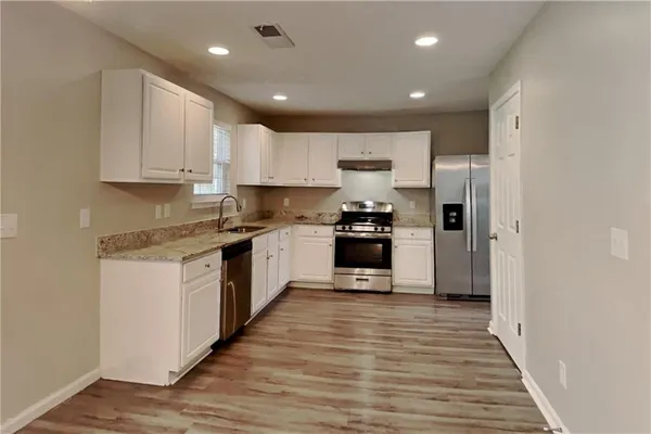 $1,925 | 573 Grandview Circle, Powder Springs, GA 30127