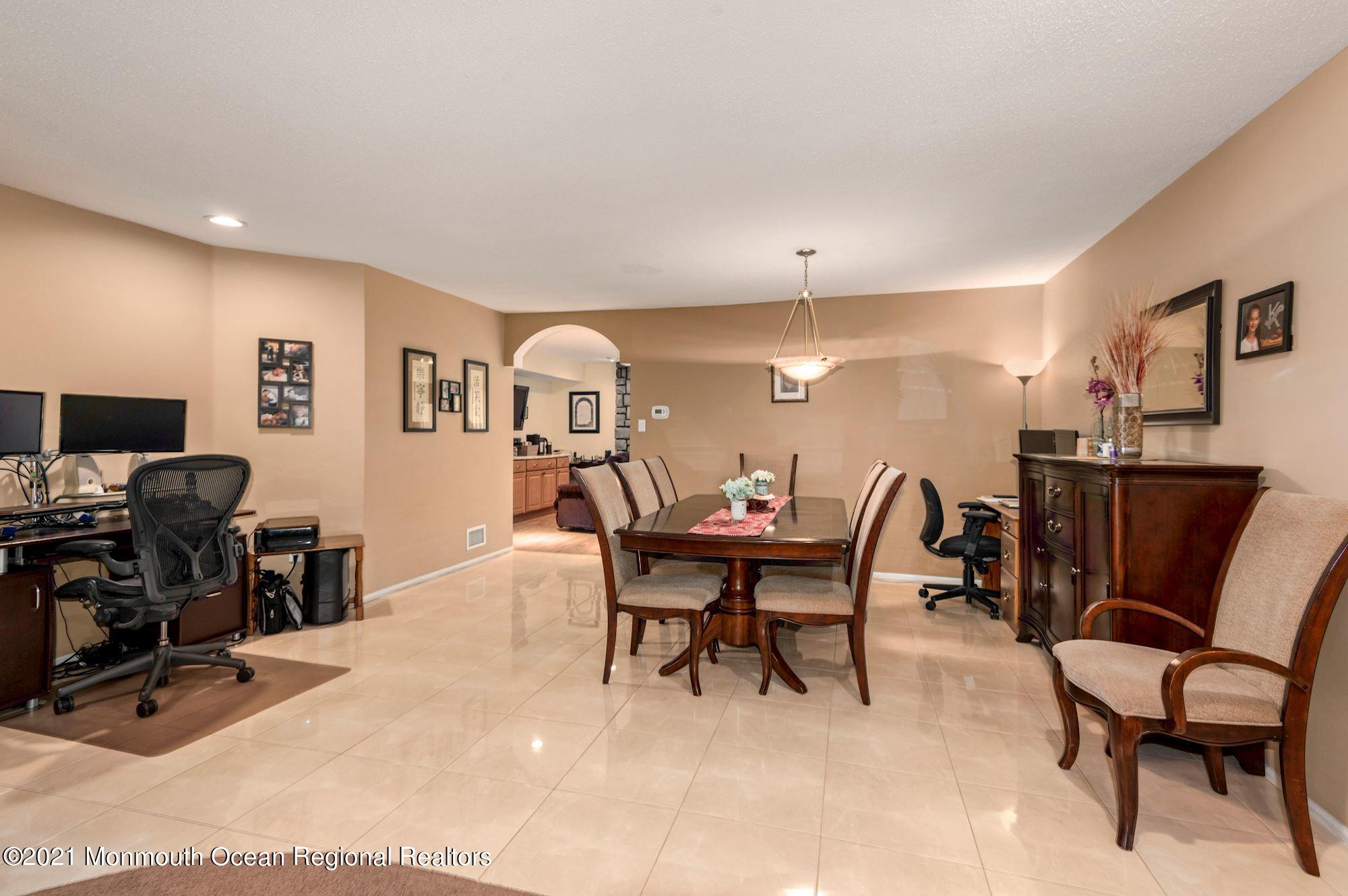 335 Devon Place Morganville, NJ 07751 - Photo 12 of 26 010_335_Devon_Pl_344360_645368