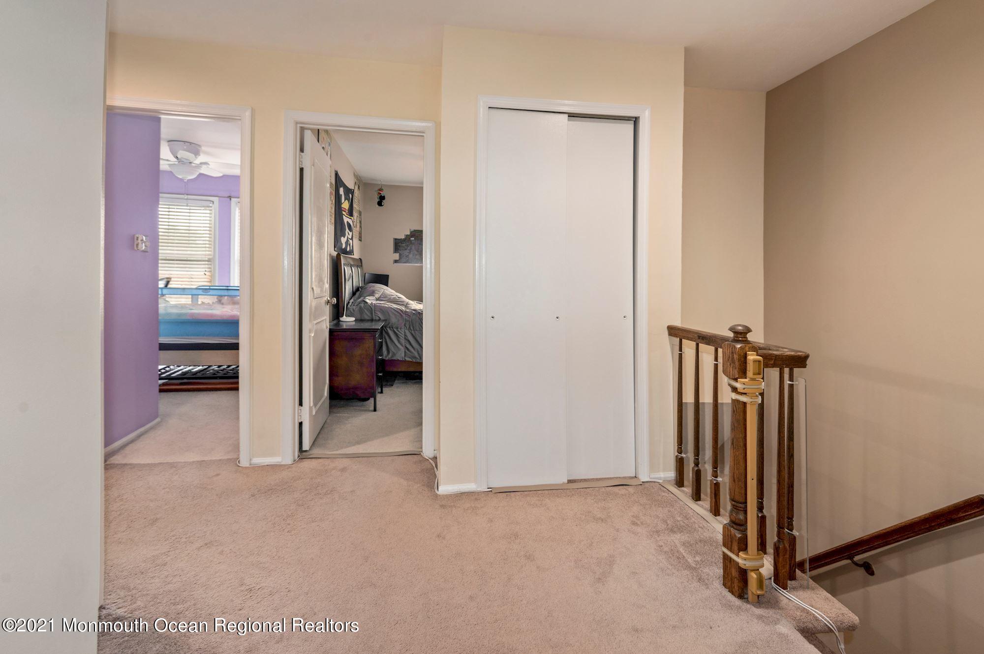 335 Devon Place Morganville, NJ 07751 - Photo 20 of 26 022_335_Devon_Pl_344360_645368