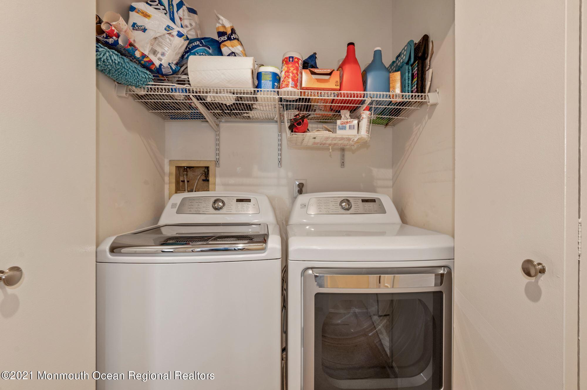 335 Devon Place Morganville, NJ 07751 - Photo 21 of 26 028_335_Devon_Pl_344360_645368