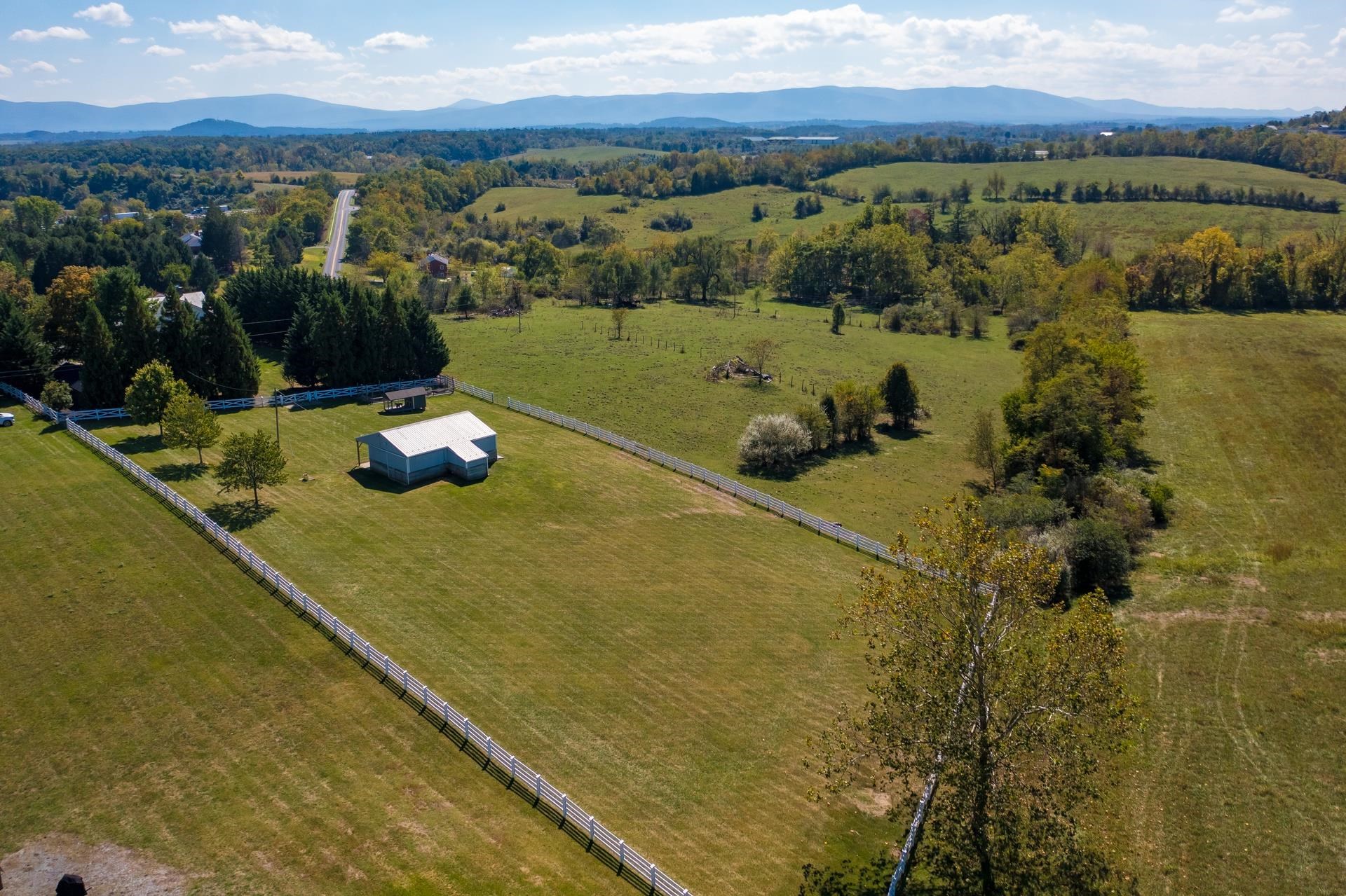 1739 Barterbrook Road Staunton, VA 24401 - Photo 6 of 74 a view of a city