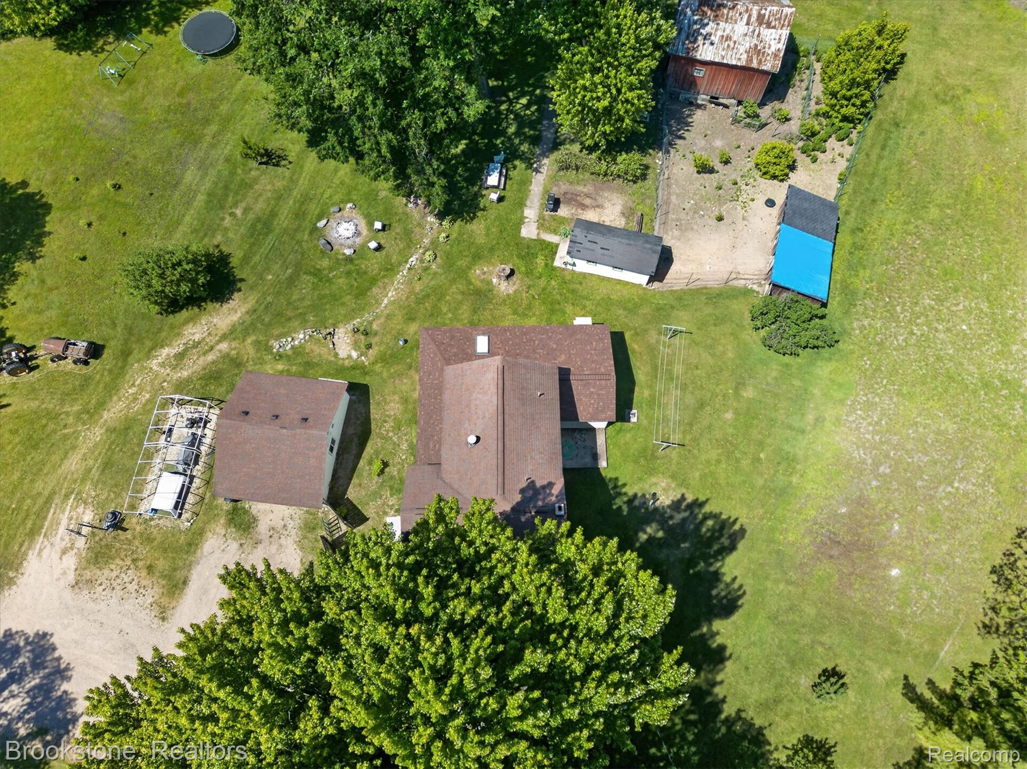 9455 Andersonville Road Clarkston, MI 48346 - Photo 63 of 82 59-9455-Andersonville-Rd-WindowStill.jpg