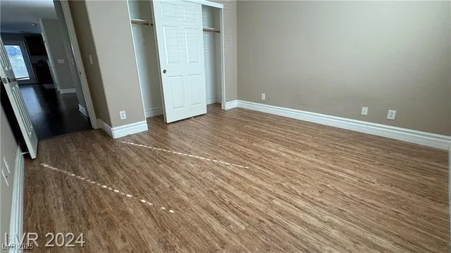 $2,000 | 228 Dogleg Drive, Las Vegas, NV 89148