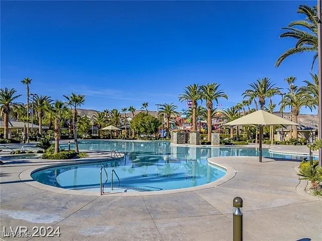 $2,000 | 228 Dogleg Drive, Las Vegas, NV 89148