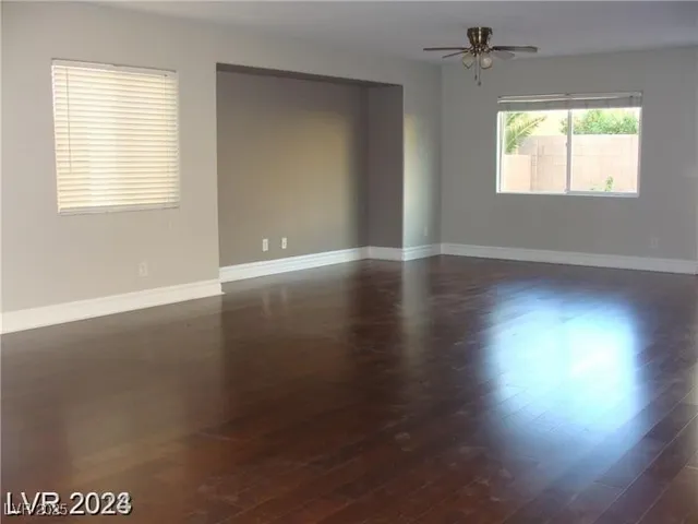 $2,000 | 228 Dogleg Drive, Las Vegas, NV 89148