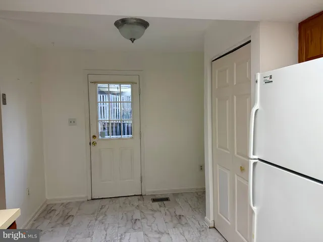 $2,450 | 12429 Port Haven Drive, Germantown, MD 20874