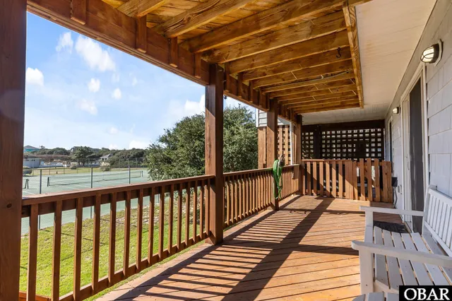 $925,000 | 632 Myrtlewood Court, Corolla, NC 27927