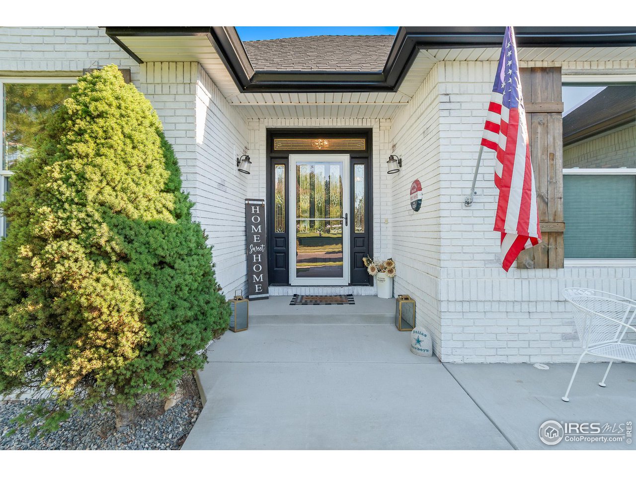 301 Pelican Cove Windsor, CO 80550 - Photo 3 of 38 a view of an entryway