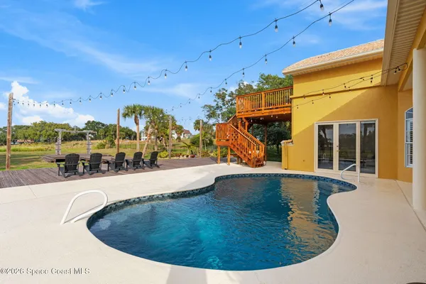 $1,750,000 | 190 Stewart Drive, Merritt Island, FL 32952