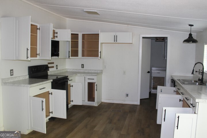 163 Sanders Road Jackson, GA 30233 - Photo 7 of 18