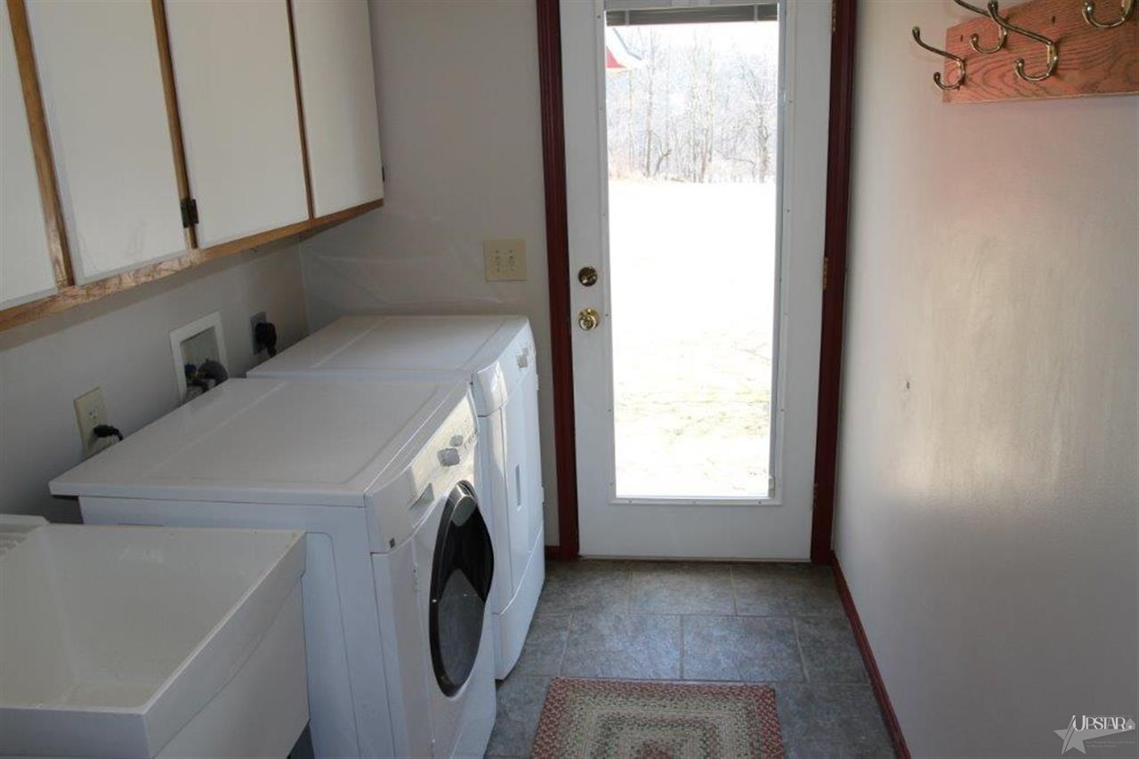 19002 Bishop Road Spencerville, IN 46788 - Photo 11 of 30 Gallery Image 11